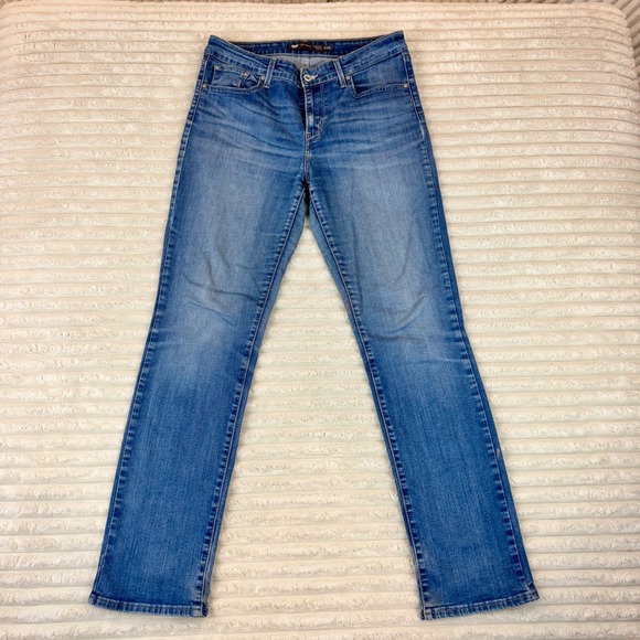 Levi's Demi Curve Classic Rise Straight Leg Women's Jeans Light Wash Size 8/29 - Picture 1 of 6